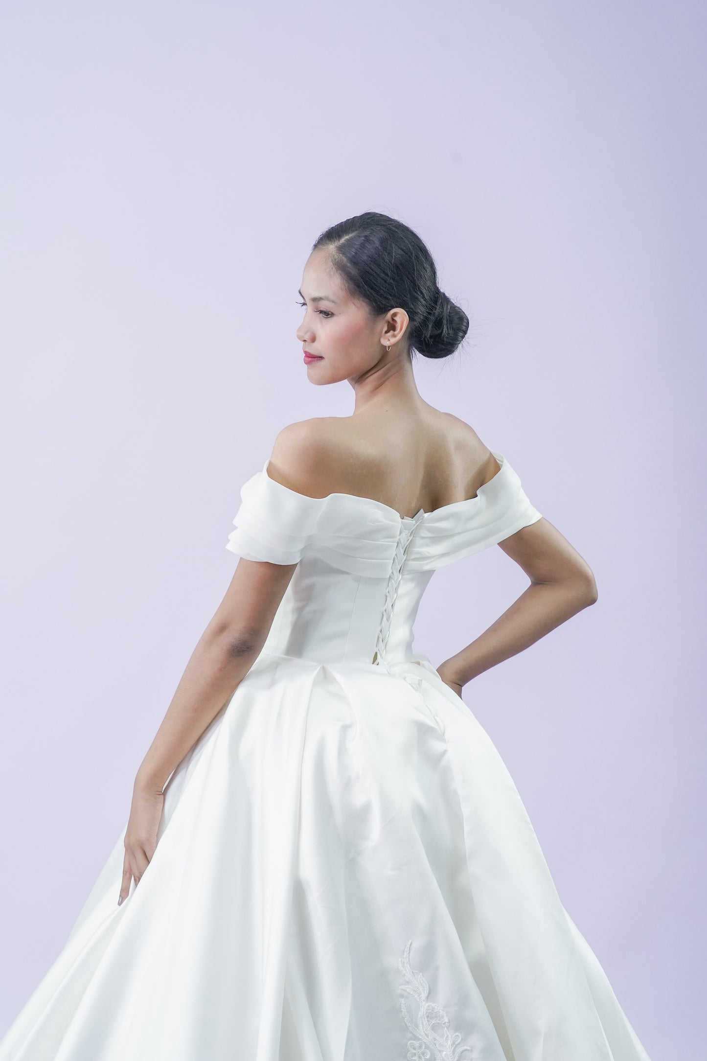 Off-Shoulder Soft Elegant Simple Wedding Bridal Gown