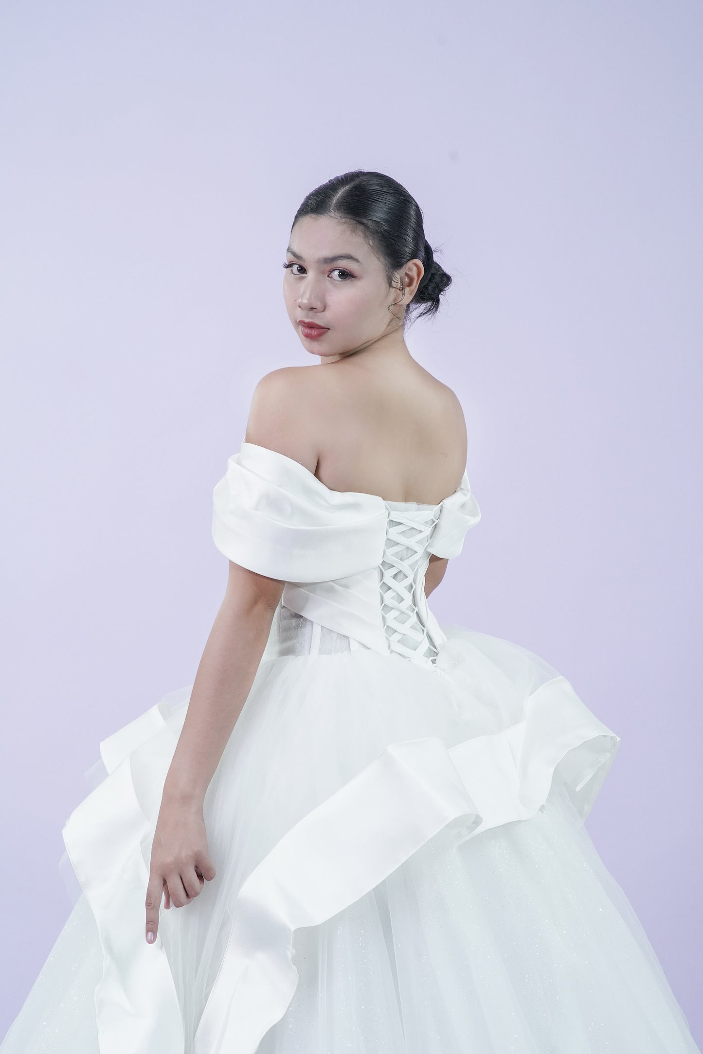 Off-Shoulder Elegant Simple Tule Wedding Bridal Gown