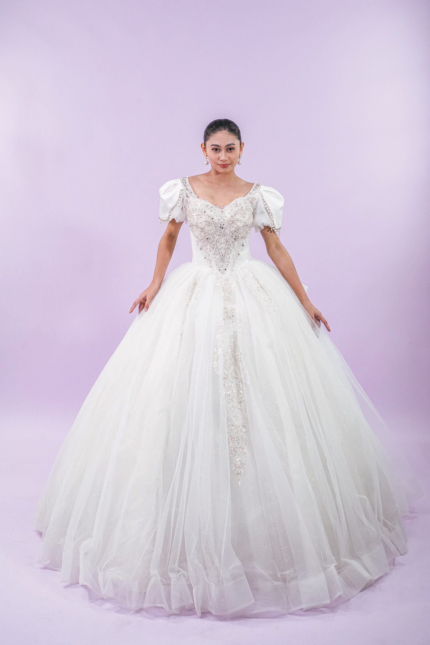 Short Puffed Sleeves Regal Wedding Bridal Gown