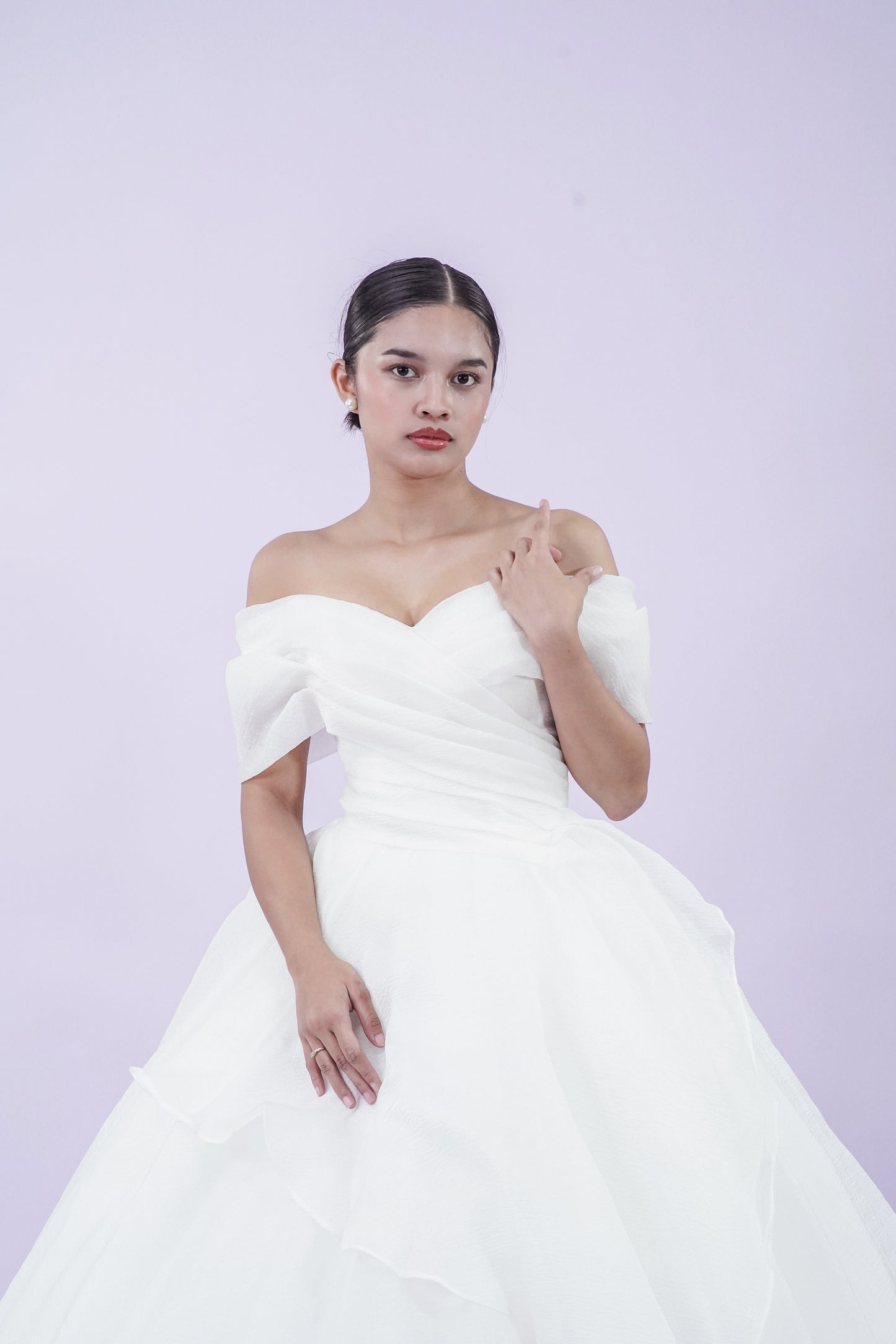 Off-Shoulder Elegant Tule Simple Wedding Bridal Gown
