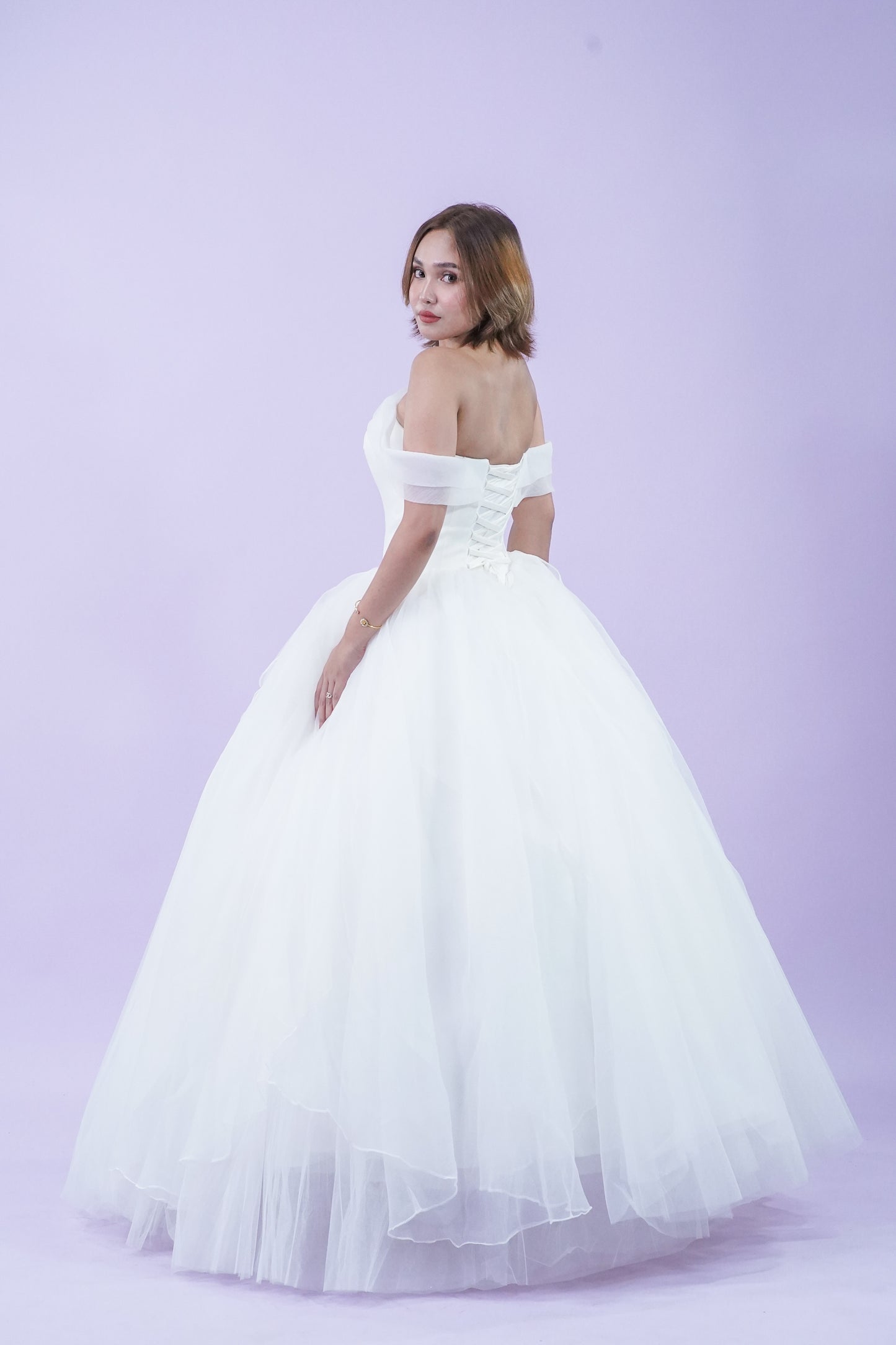 Simple Elegant Tule Off-Shoulder Bridal Wedding Gown