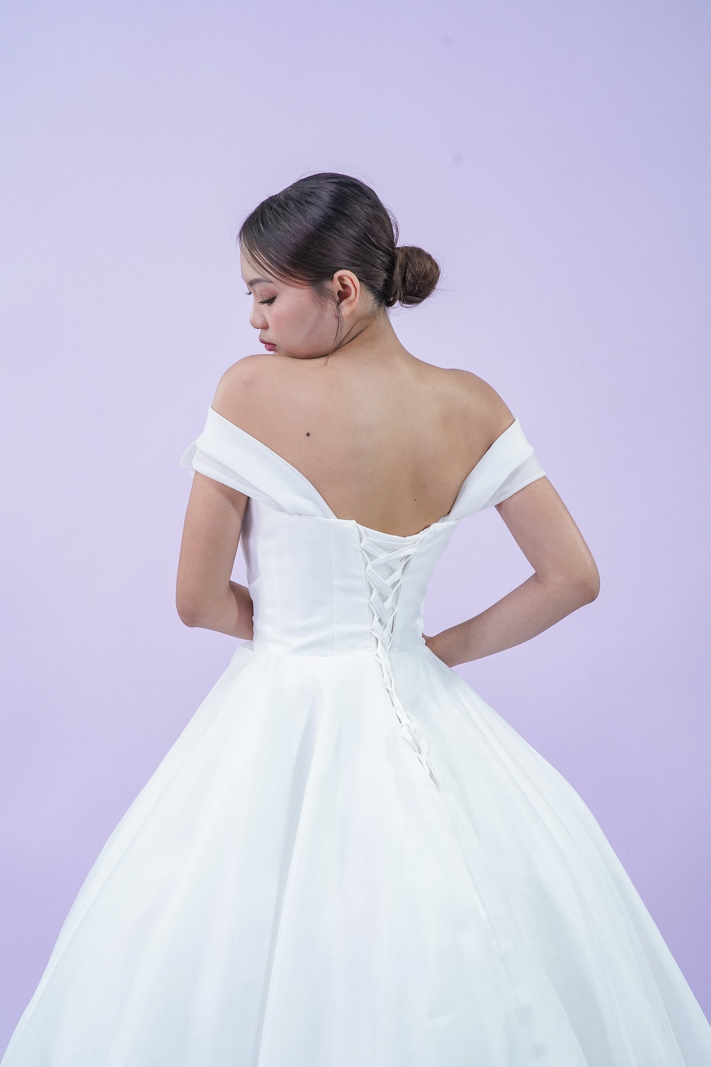 Off-Shoulder Elegant Wedding Bridal Gown
