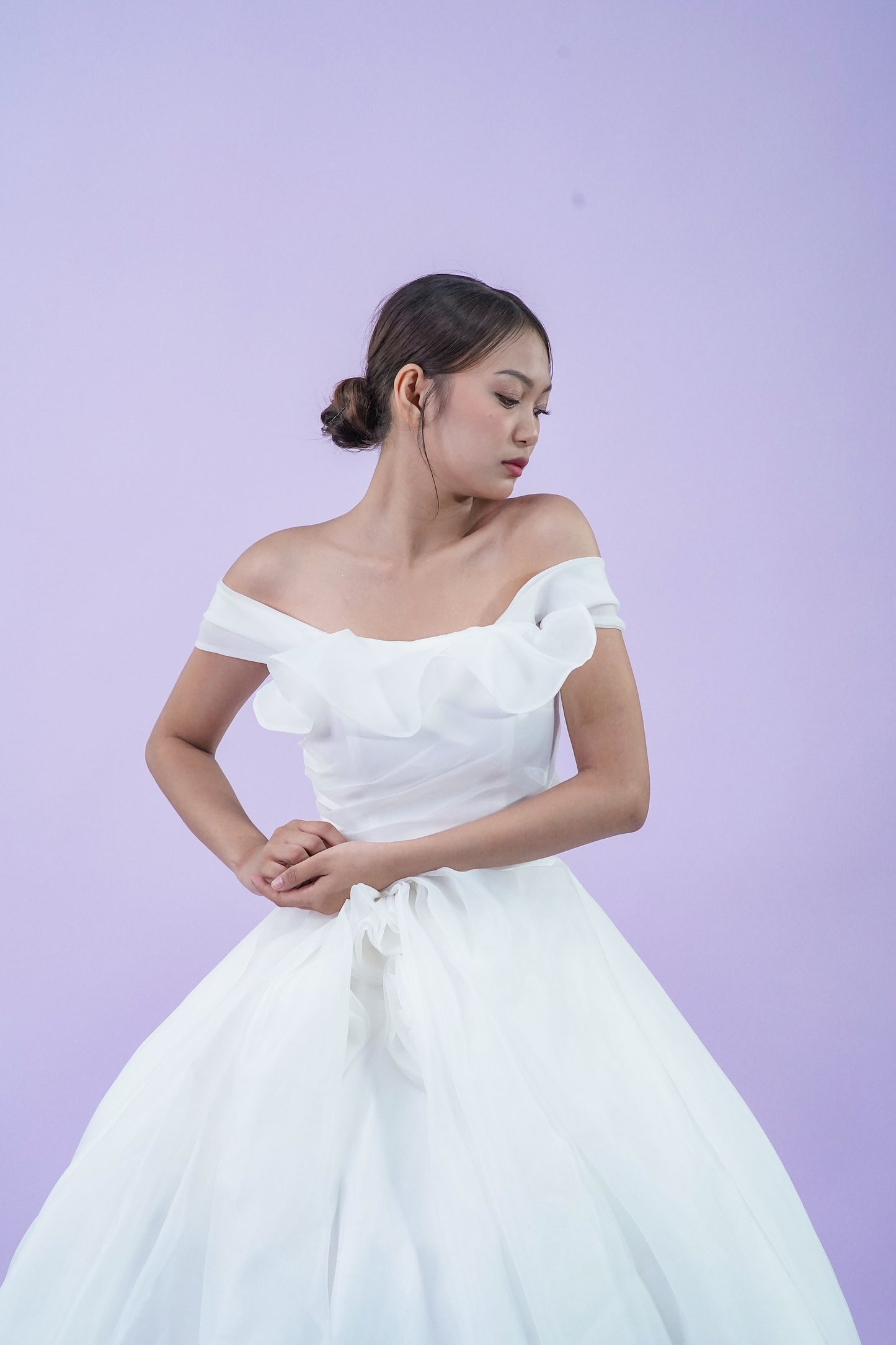 Off-Shoulder Elegant Wedding Bridal Gown