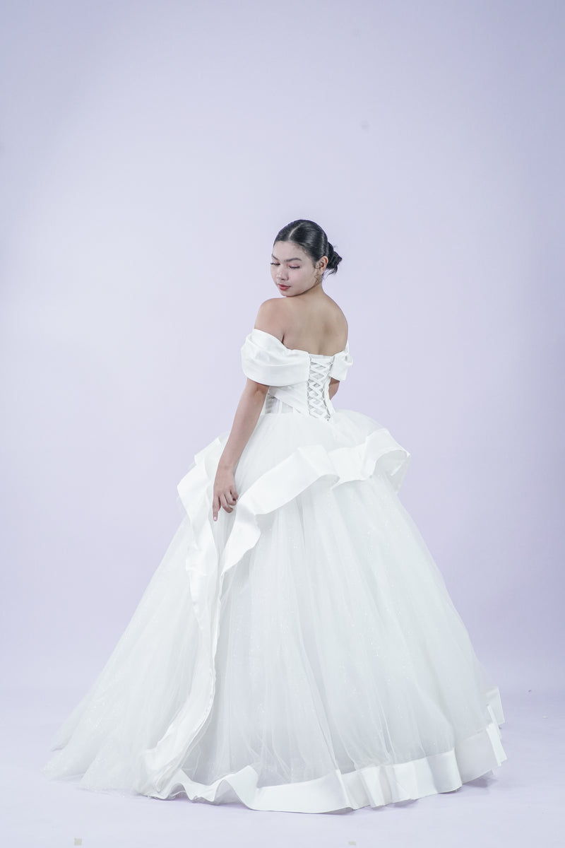 Off-Shoulder Elegant Simple Tule Wedding Bridal Gown - Noelle West Bridals