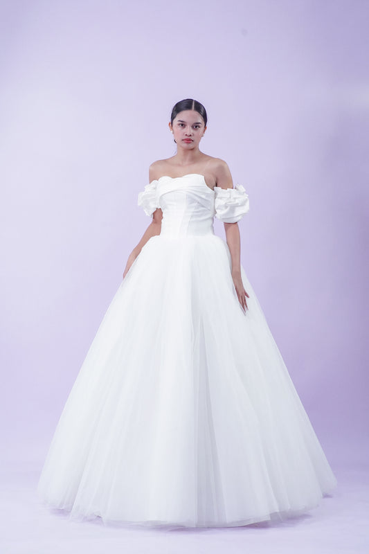 Simple Elegant Tule Wedding Bridal Gown
