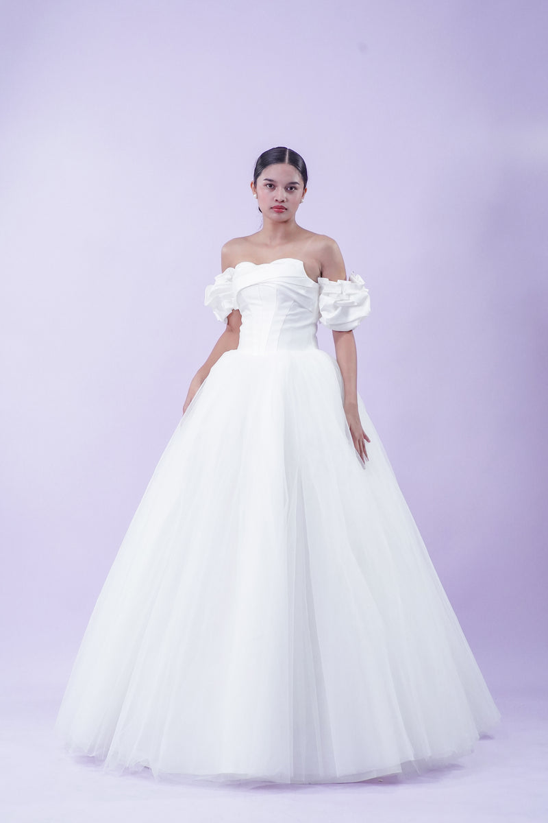 Simple Elegant Tule Wedding Bridal Gown - Noelle West Bridals