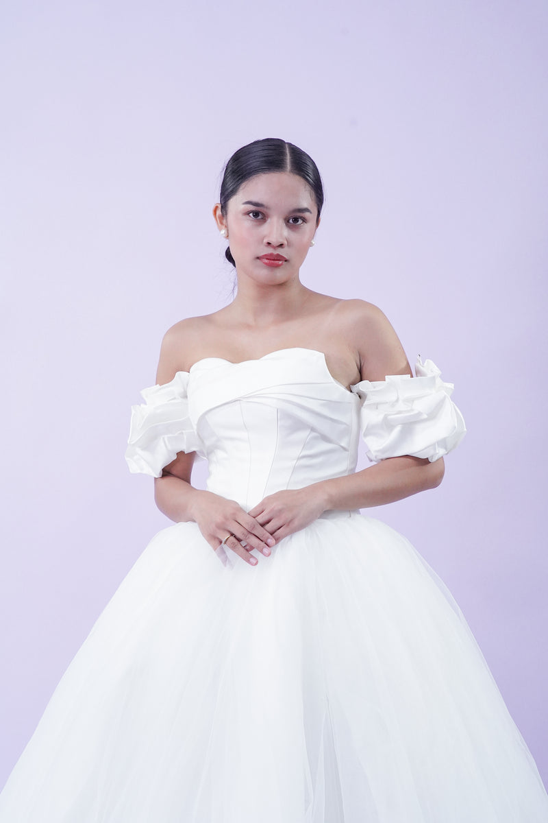 Simple Elegant Tule Wedding Bridal Gown - Noelle West Bridals