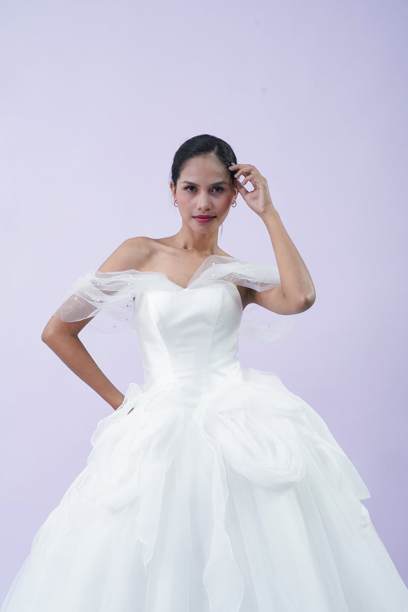 Off-Shoulder Fairy Tule Wedding Bridal Gown - Noelle West Bridals