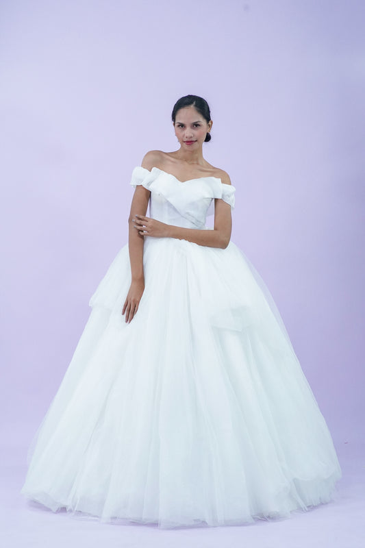 Off-Shoulder Plain Elegant Tule Wedding Bridal Gown